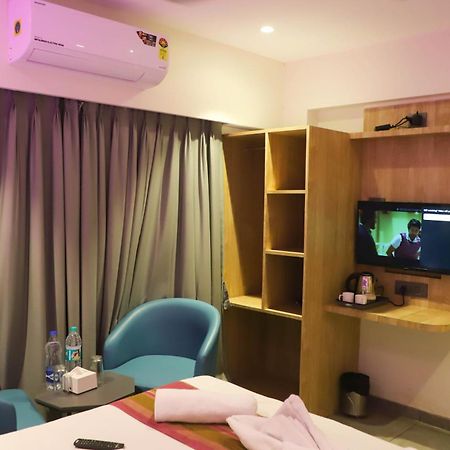 Hotel Aura Inn Airoli ,Digha นาวีมุมไบ ภายนอก รูปภาพ