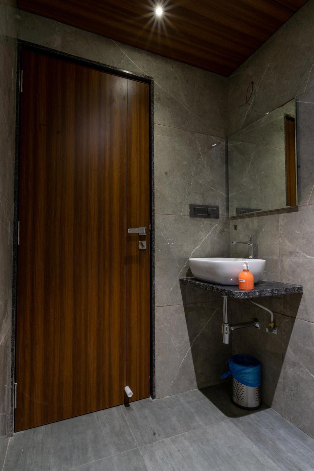 Hotel Aura Inn Airoli ,Digha นาวีมุมไบ ภายนอก รูปภาพ