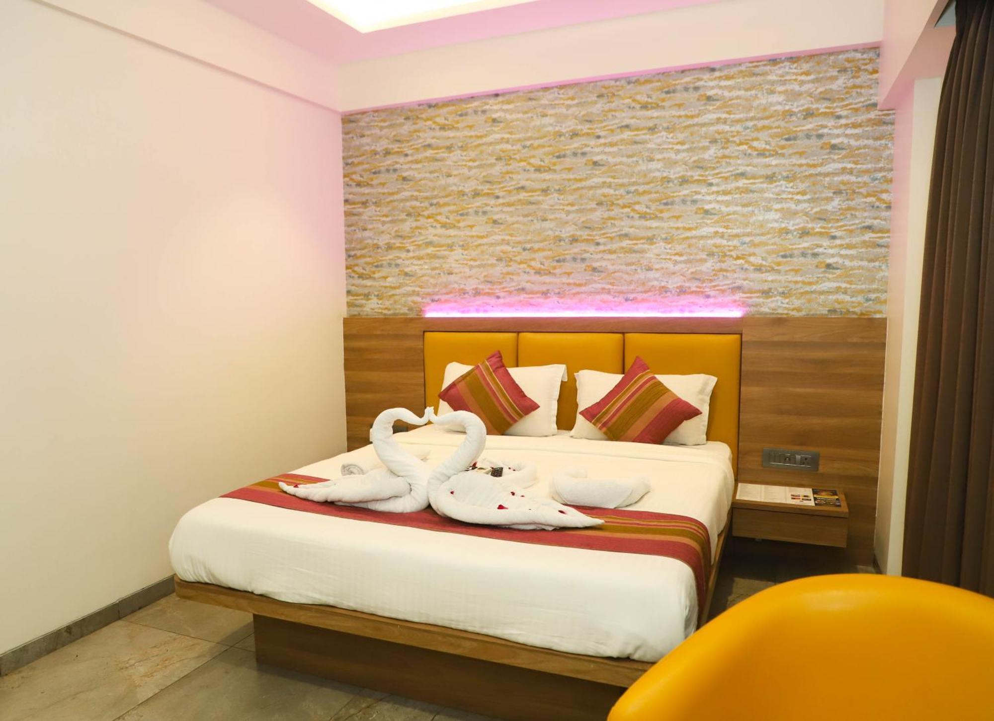 Hotel Aura Inn Airoli ,Digha นาวีมุมไบ ภายนอก รูปภาพ