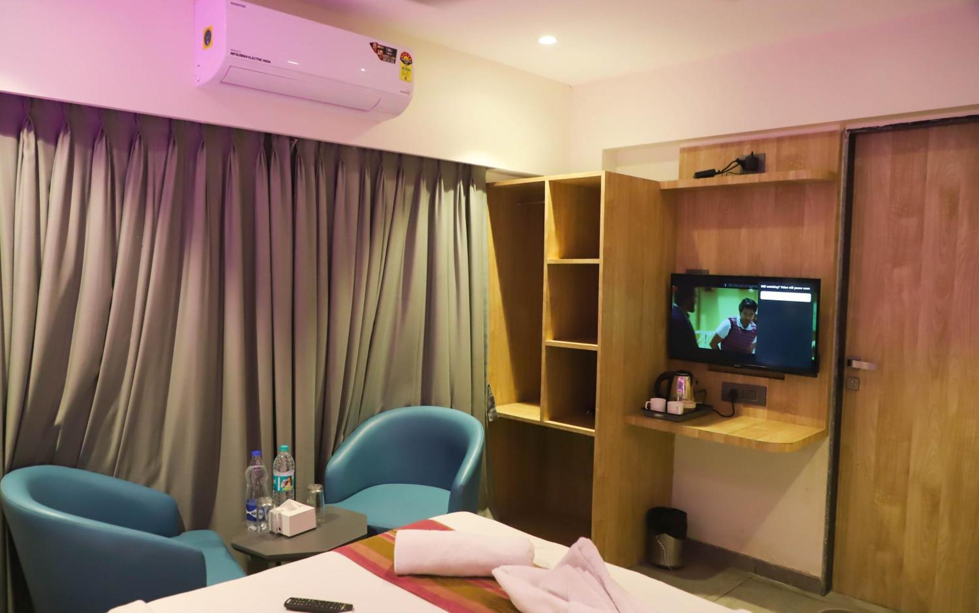 Hotel Aura Inn Airoli ,Digha นาวีมุมไบ ภายนอก รูปภาพ